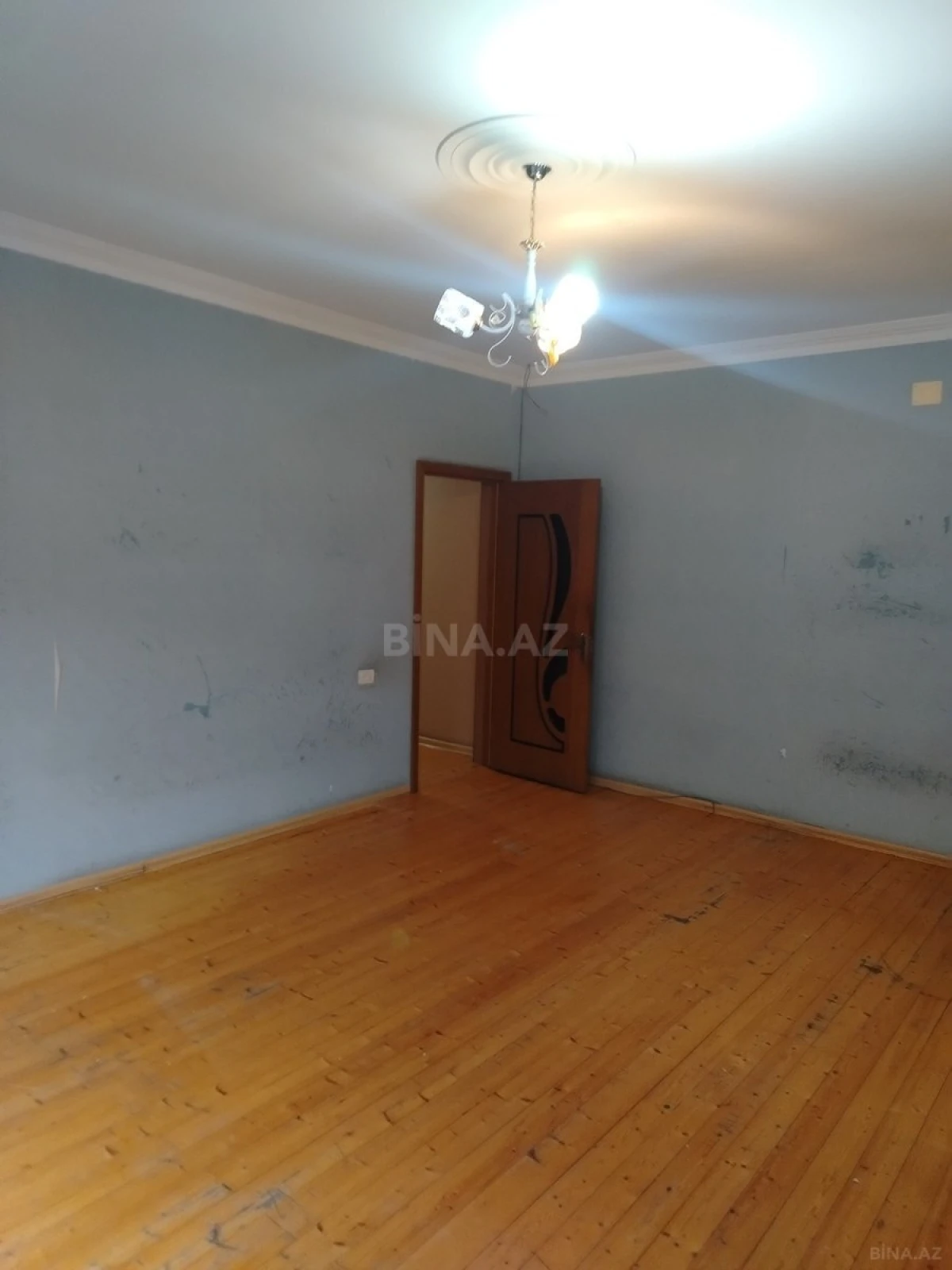 Satılır 12 otaqlı həyət evi 404 m²