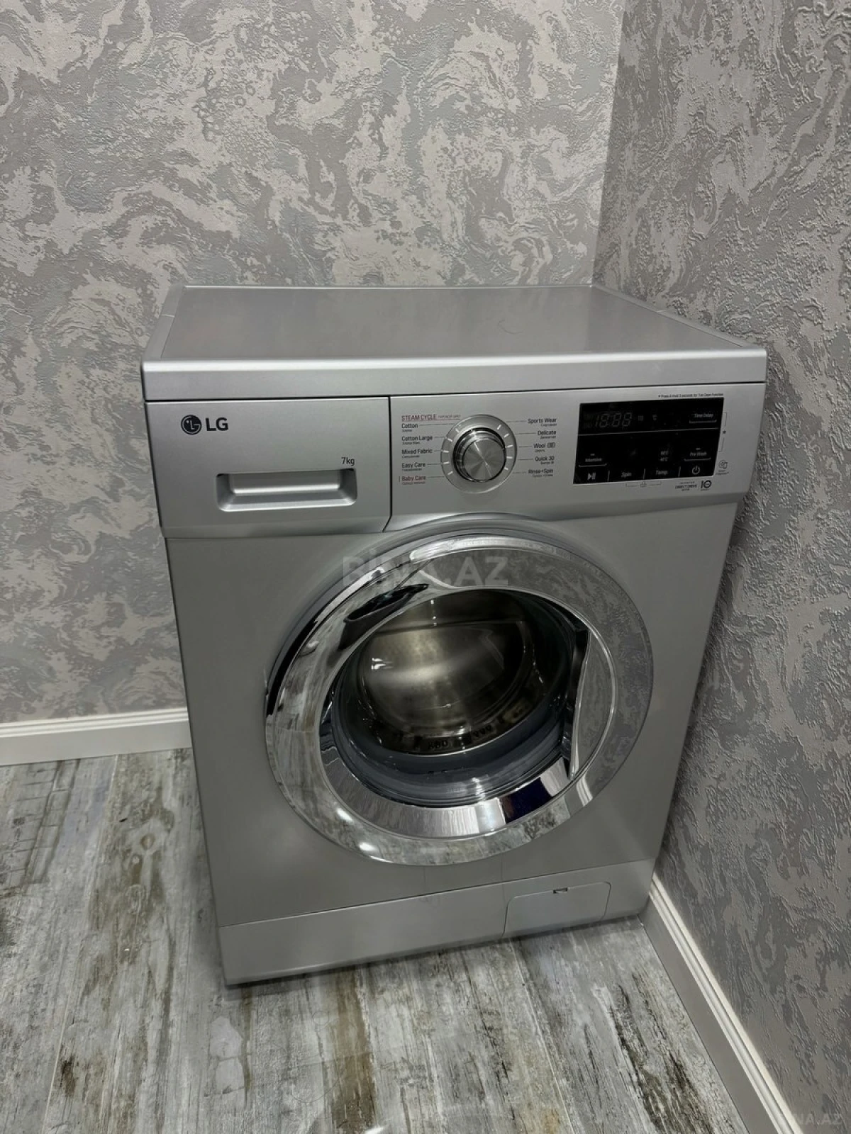Kirayə verilir 1 otaqlı mənzil 55 m²