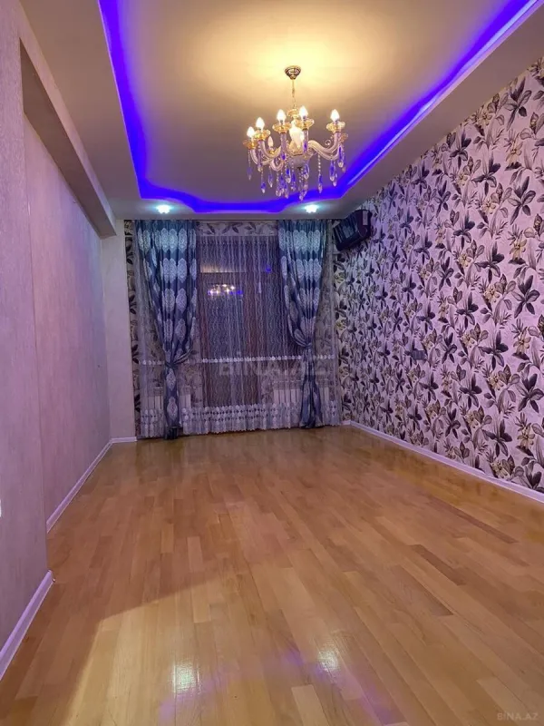 Kirayə verilir 2 otaqlı mənzil 95 m²
