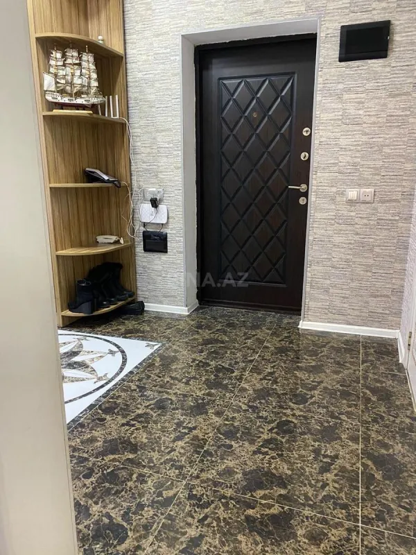 Kirayə verilir 2 otaqlı mənzil 95 m²