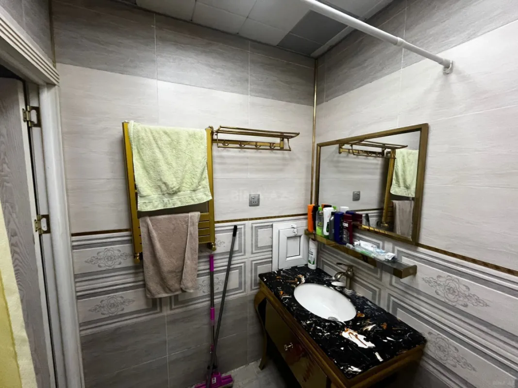 Kirayə verilir 2 otaqlı mənzil 95 m²