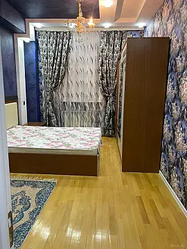 Kirayə verilir 2 otaqlı mənzil 95 m²
