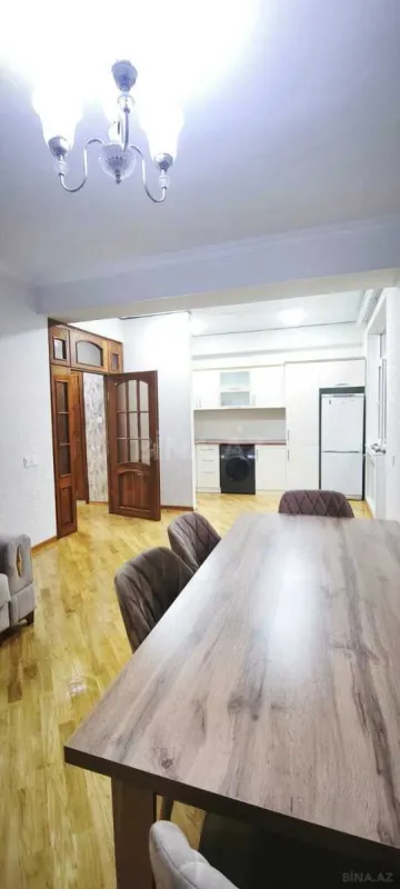 Kirayə verilir 2 otaqlı mənzil 60 m²