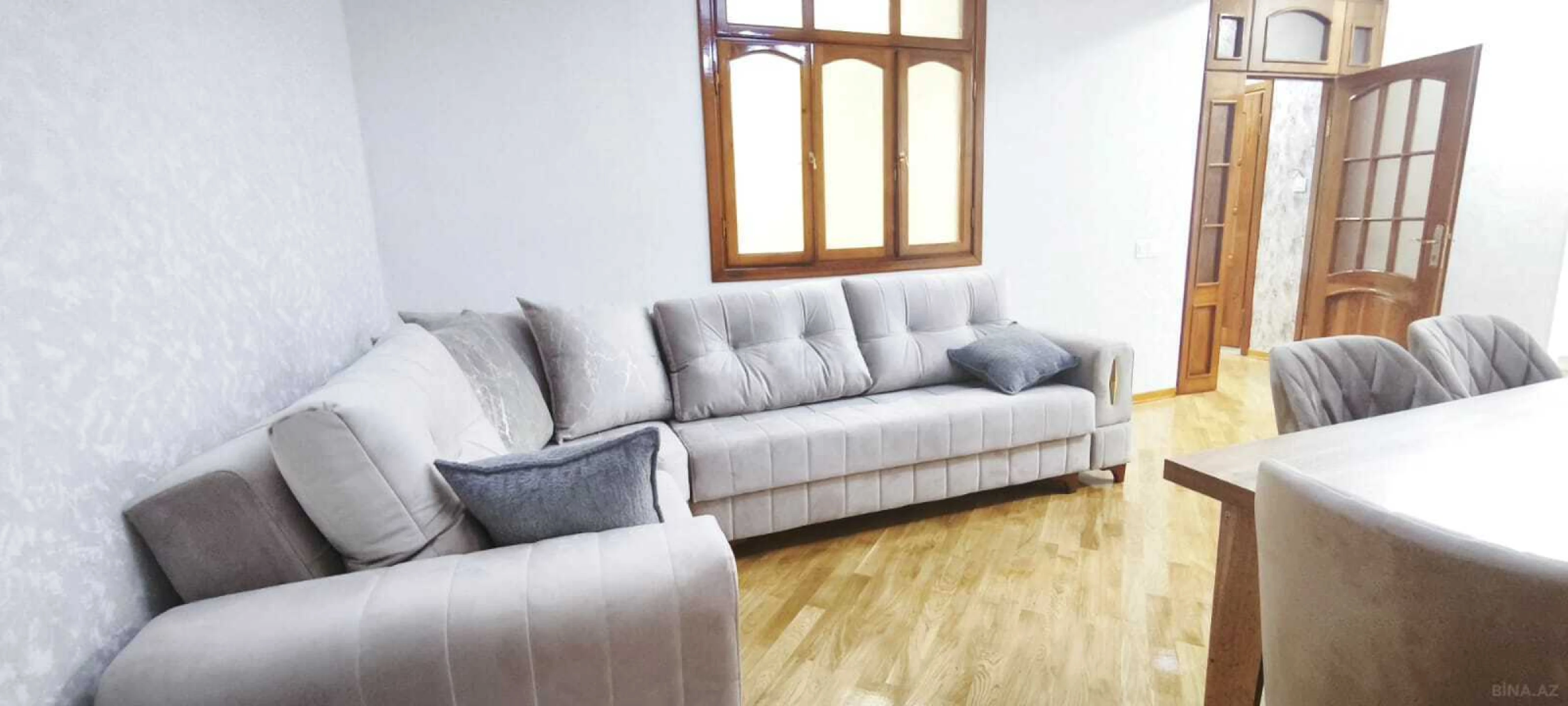 Kirayə verilir 2 otaqlı mənzil 60 m²