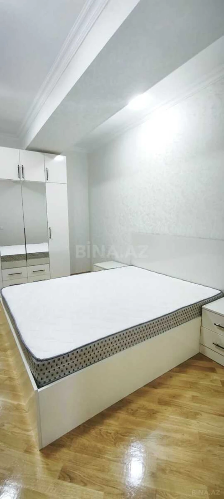 Kirayə verilir 2 otaqlı mənzil 60 m²