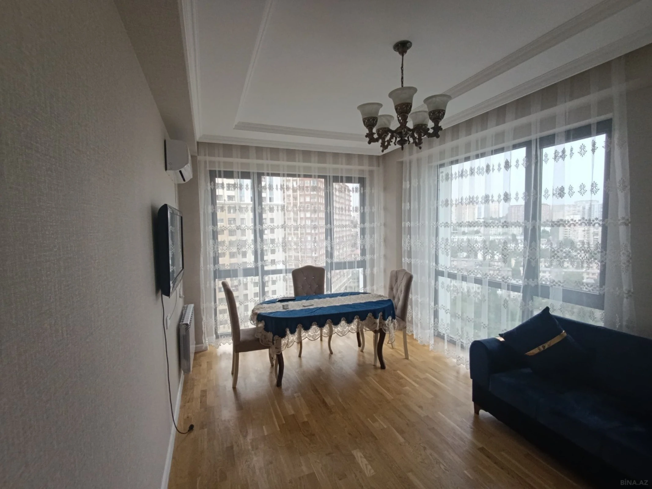 Kirayə verilir 2 otaqlı mənzil 65 m²