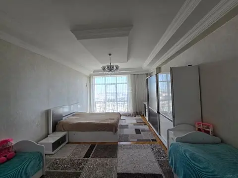 Satılır 3 otaqlı mənzil 126 m²