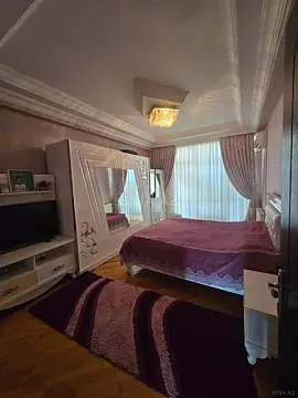 Satılır 3 otaqlı mənzil 126 m²