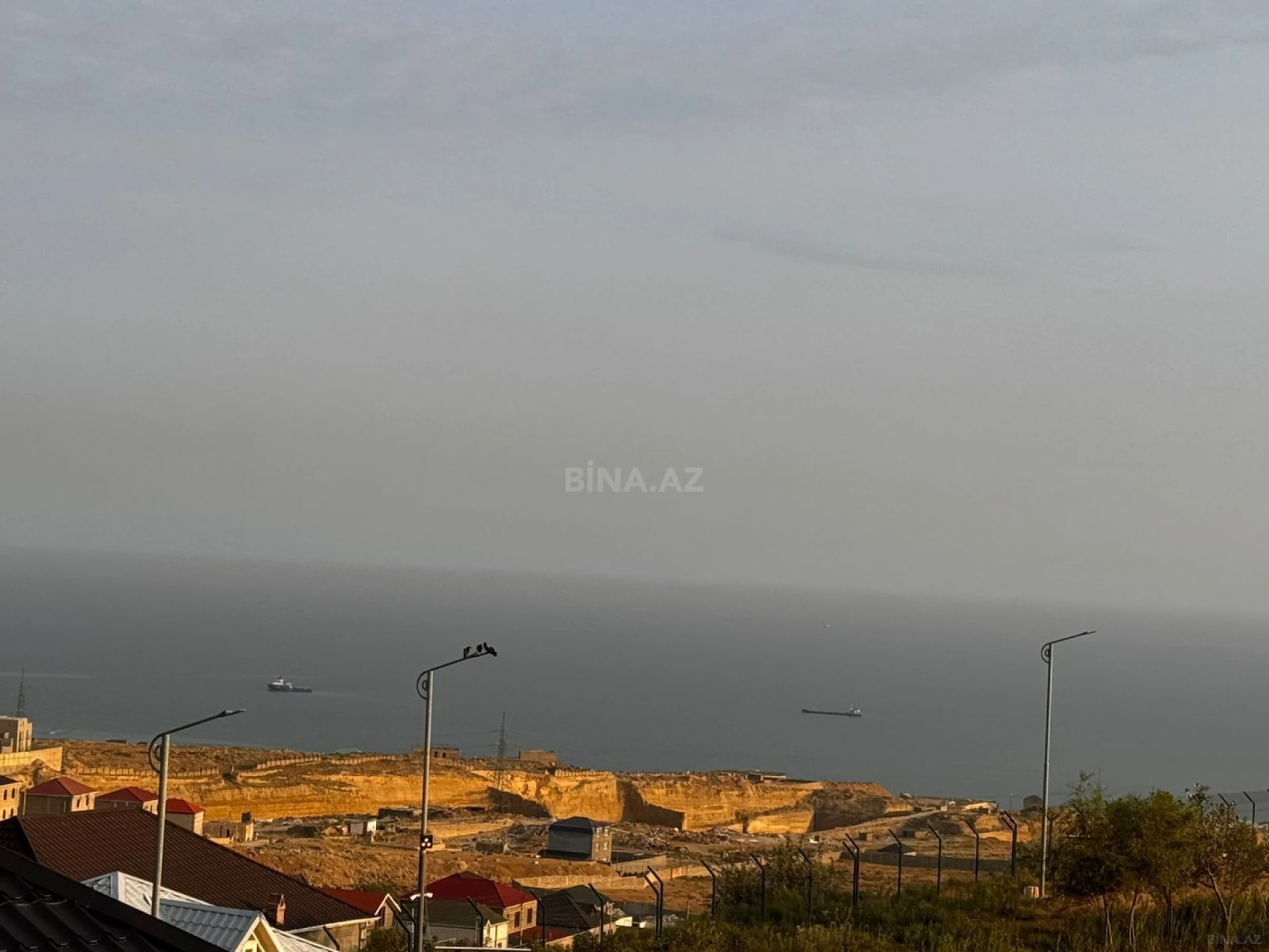 Satılır 9 otaqlı həyət evi 500 m²