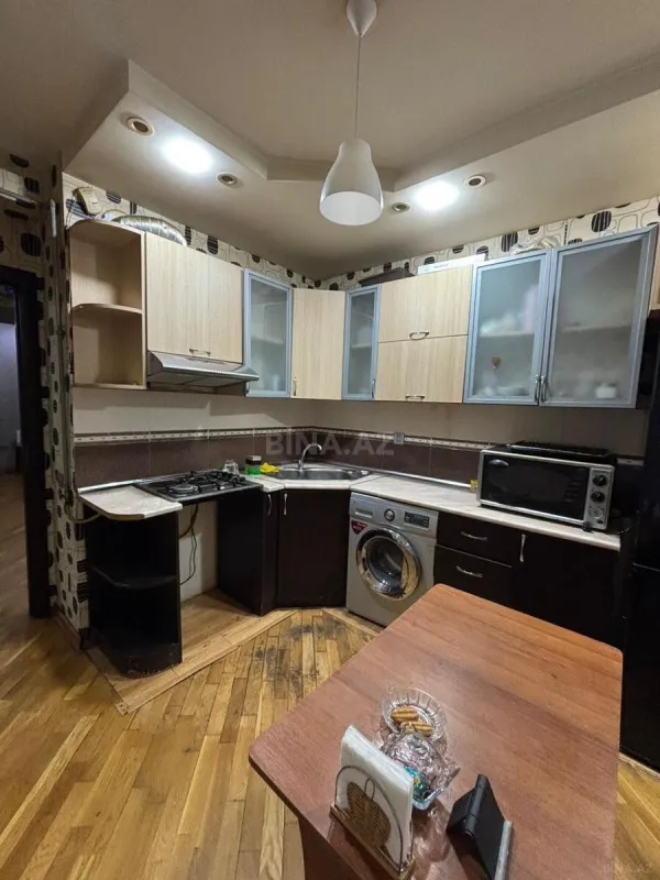 Kirayə verilir 3 otaqlı mənzil 100 m²