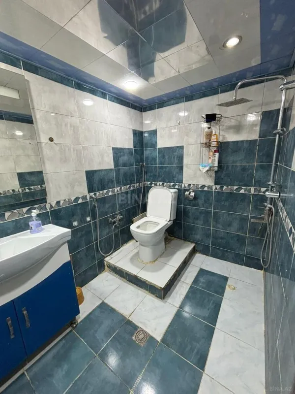 Kirayə verilir 3 otaqlı mənzil 100 m²