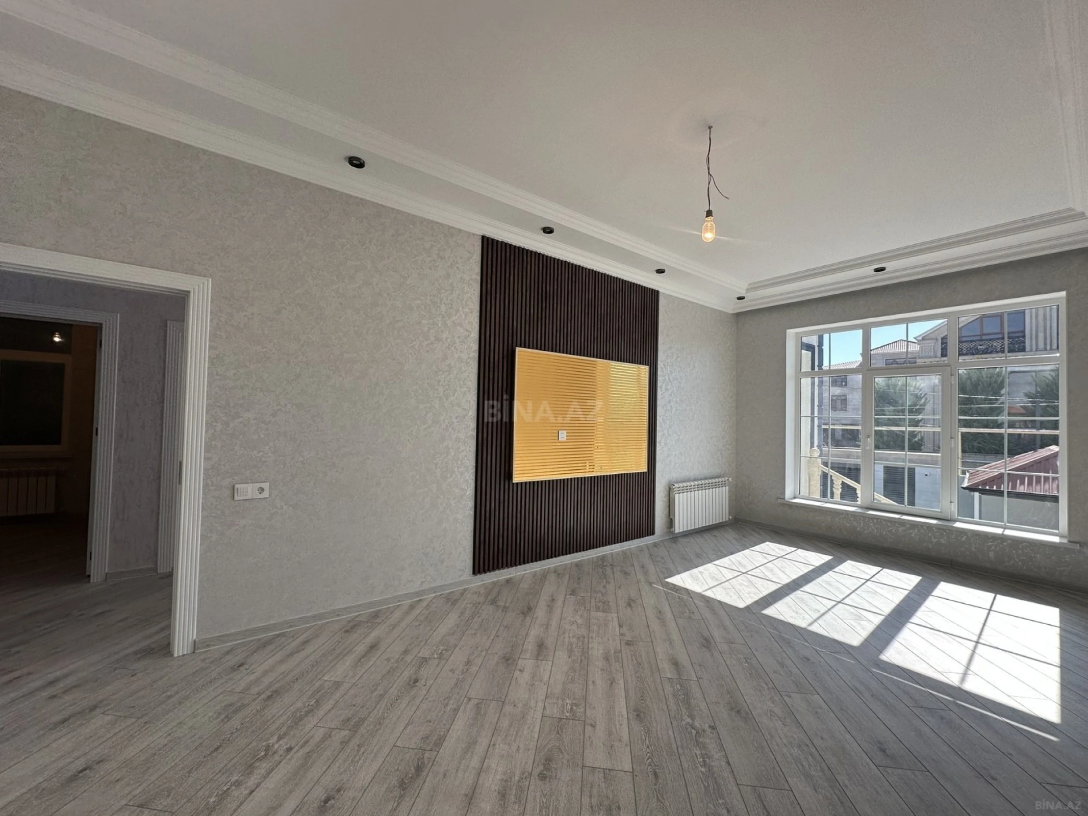 Satılır 5 otaqlı həyət evi 208 m²