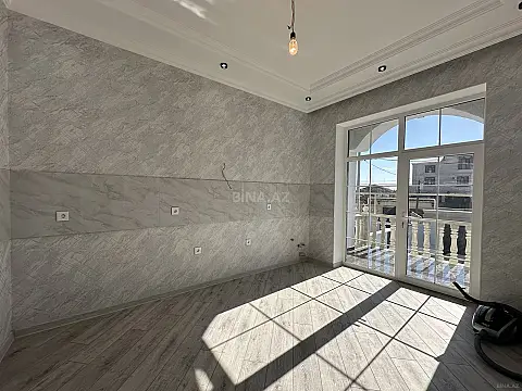 Satılır 5 otaqlı həyət evi 208 m²