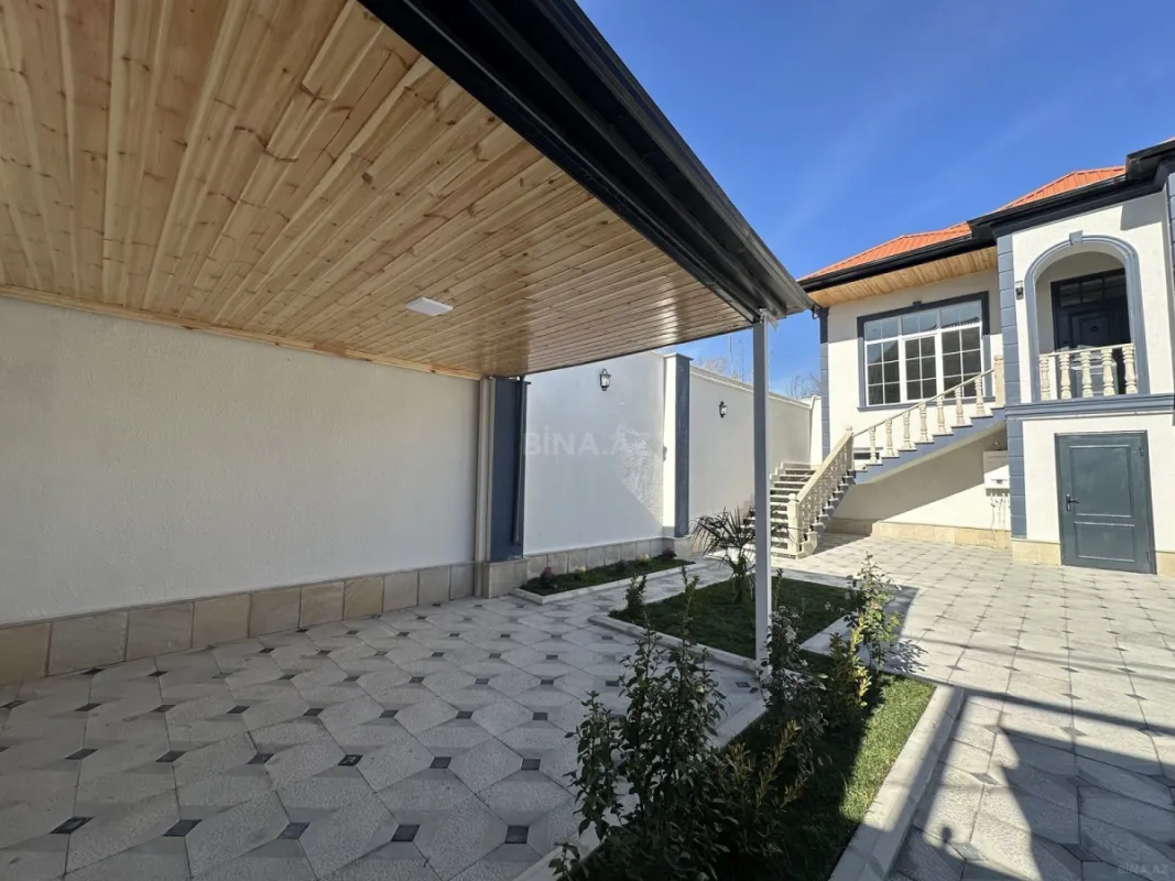 Satılır 5 otaqlı həyət evi 208 m²
