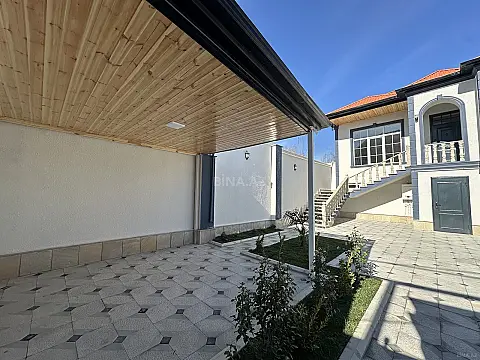 Satılır 5 otaqlı həyət evi 208 m²