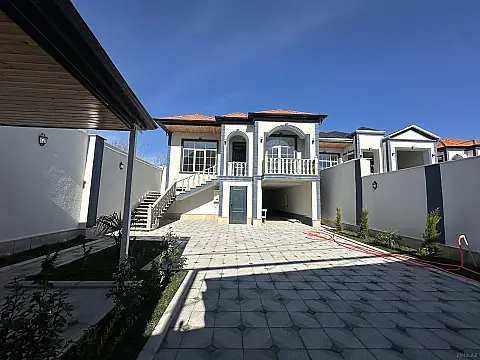 Satılır 5 otaqlı həyət evi 208 m² — Bakı 5 otaq 208.00 m²