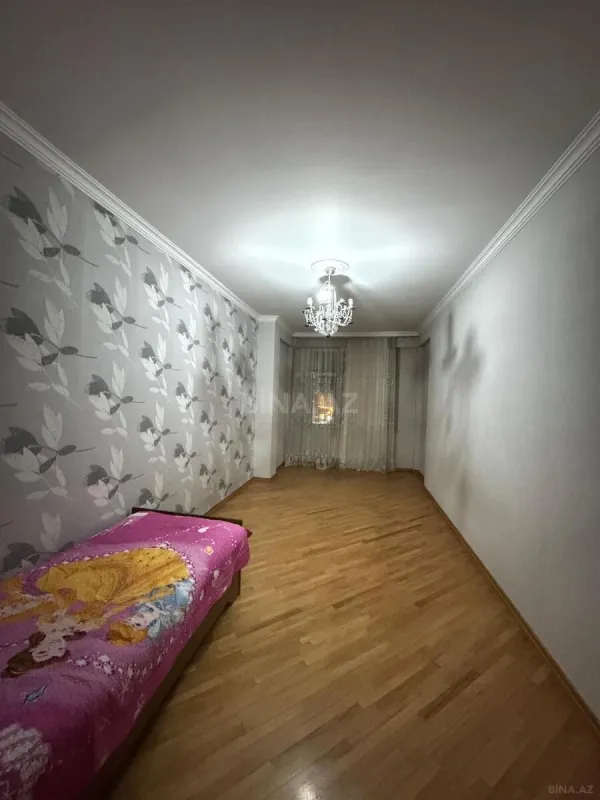 Kirayə verilir 3 otaqlı mənzil 167 m²