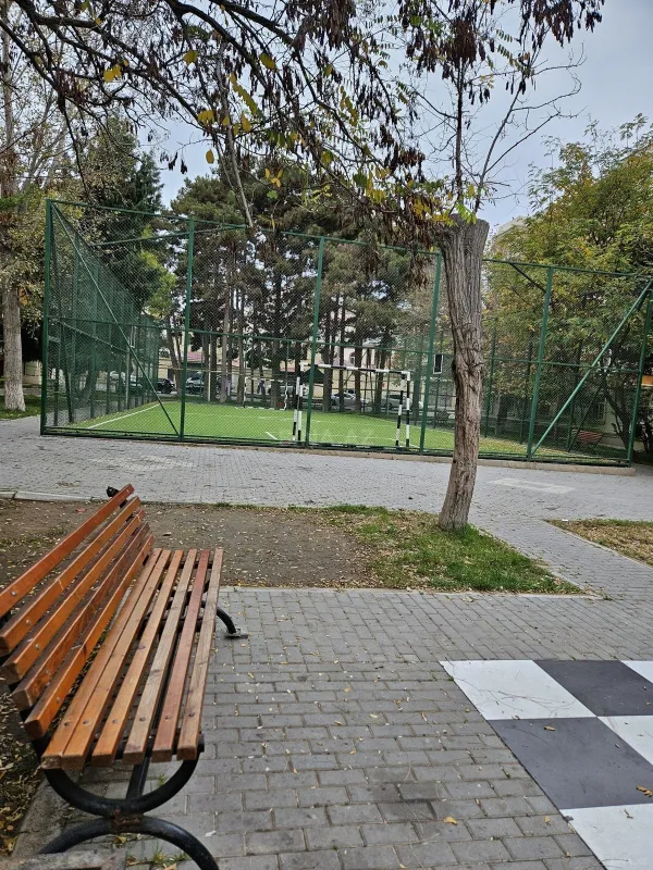 Kirayə verilir 2 otaqlı mənzil 60 m²