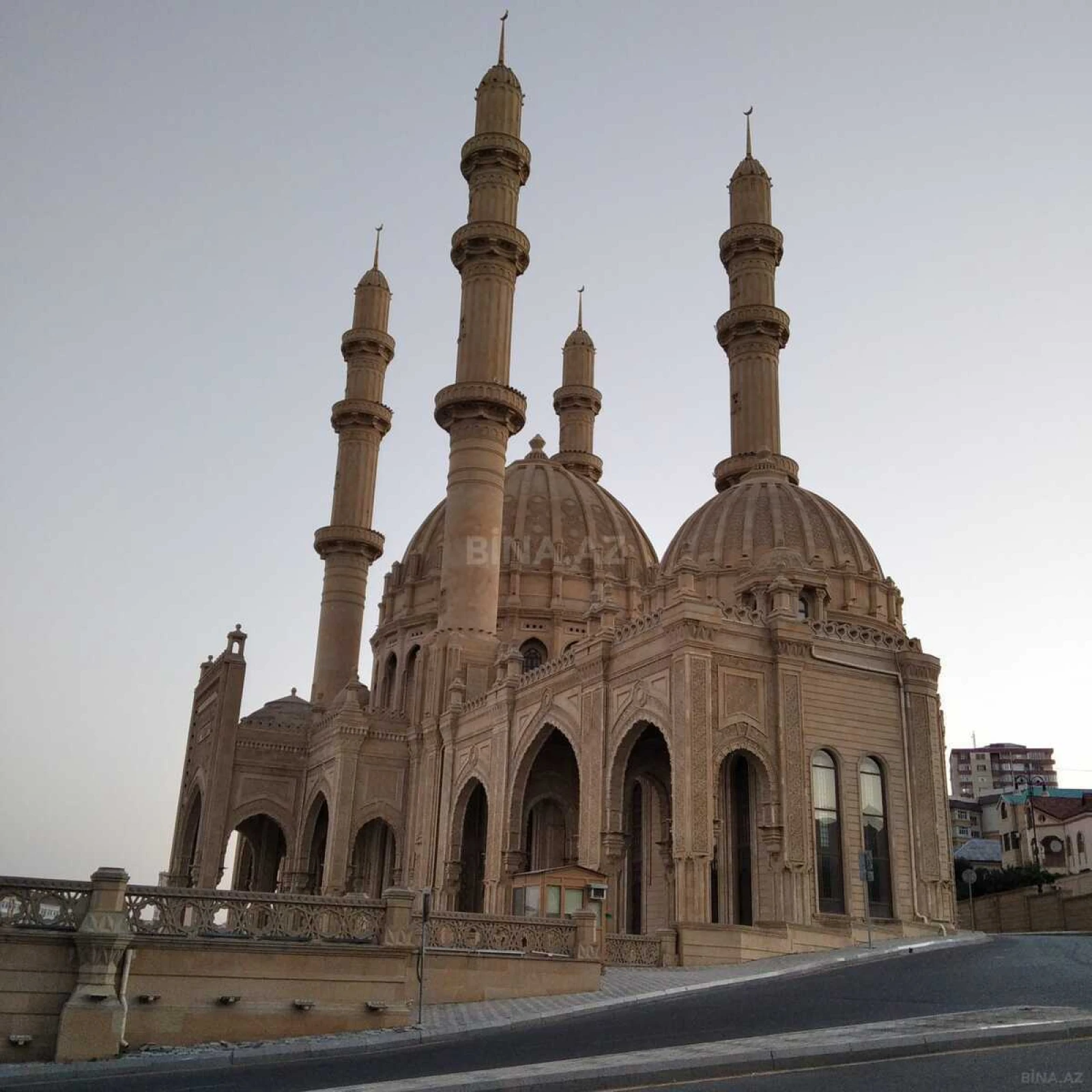 Kirayə verilir 2 otaqlı mənzil 60 m²