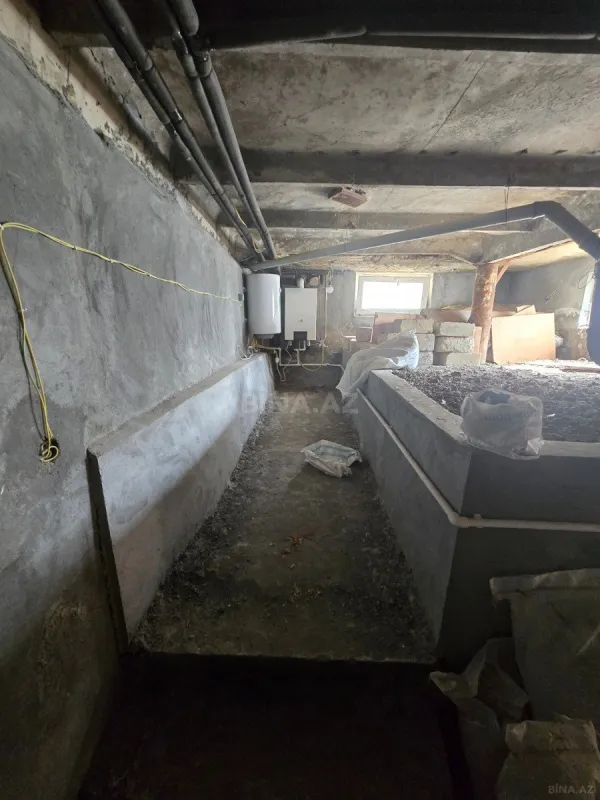 Satılır 4 otaqlı həyət evi 200 m²