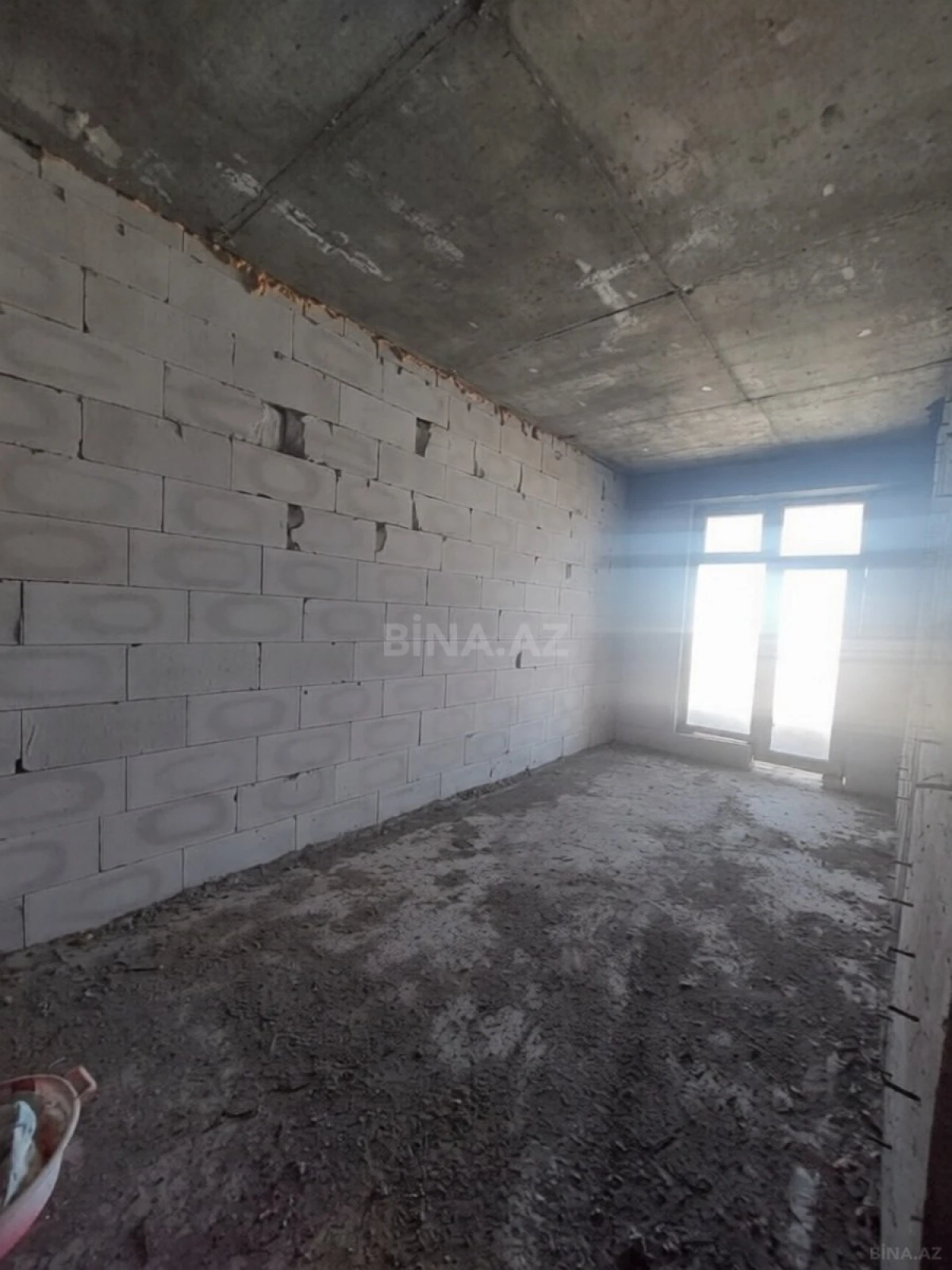 Satılır 2 otaqlı mənzil 95 m²