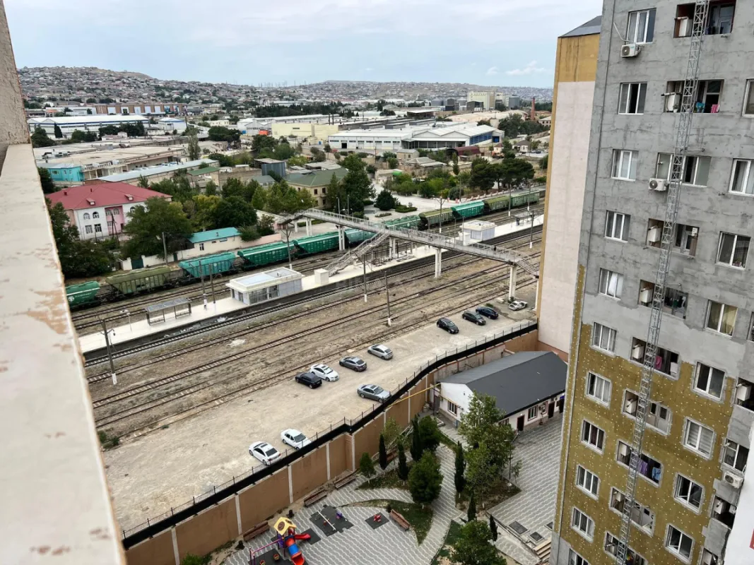 Kirayə verilir 2 otaqlı mənzil 74 m²