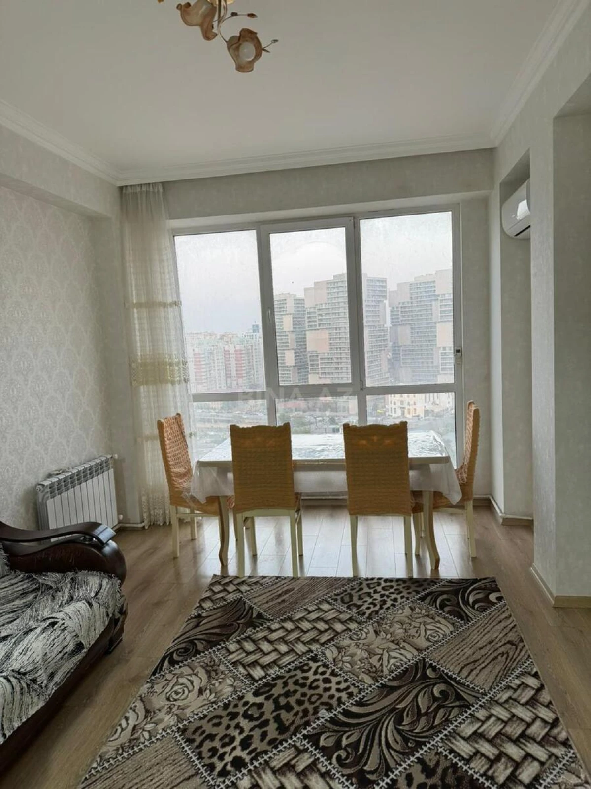 Kirayə verilir 2 otaqlı mənzil 50 m²