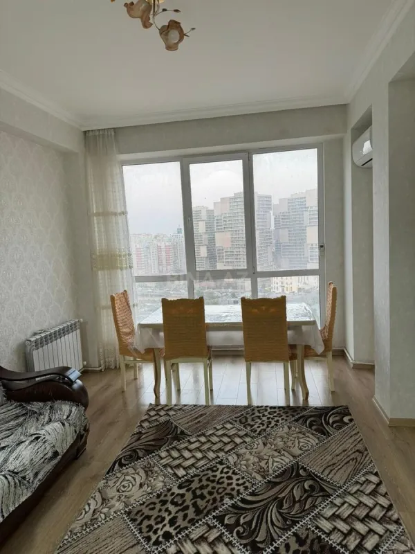 Kirayə verilir 2 otaqlı mənzil 50 m²