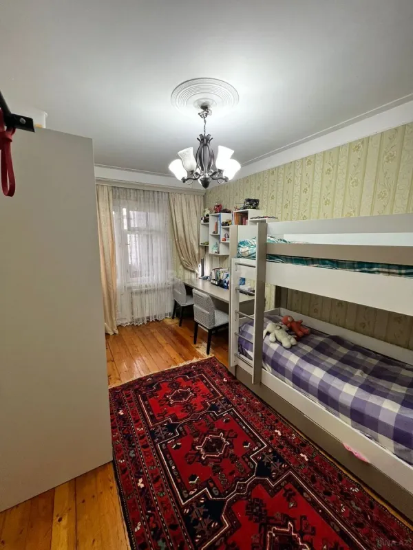 Satılır 3 otaqlı mənzil 90 m²