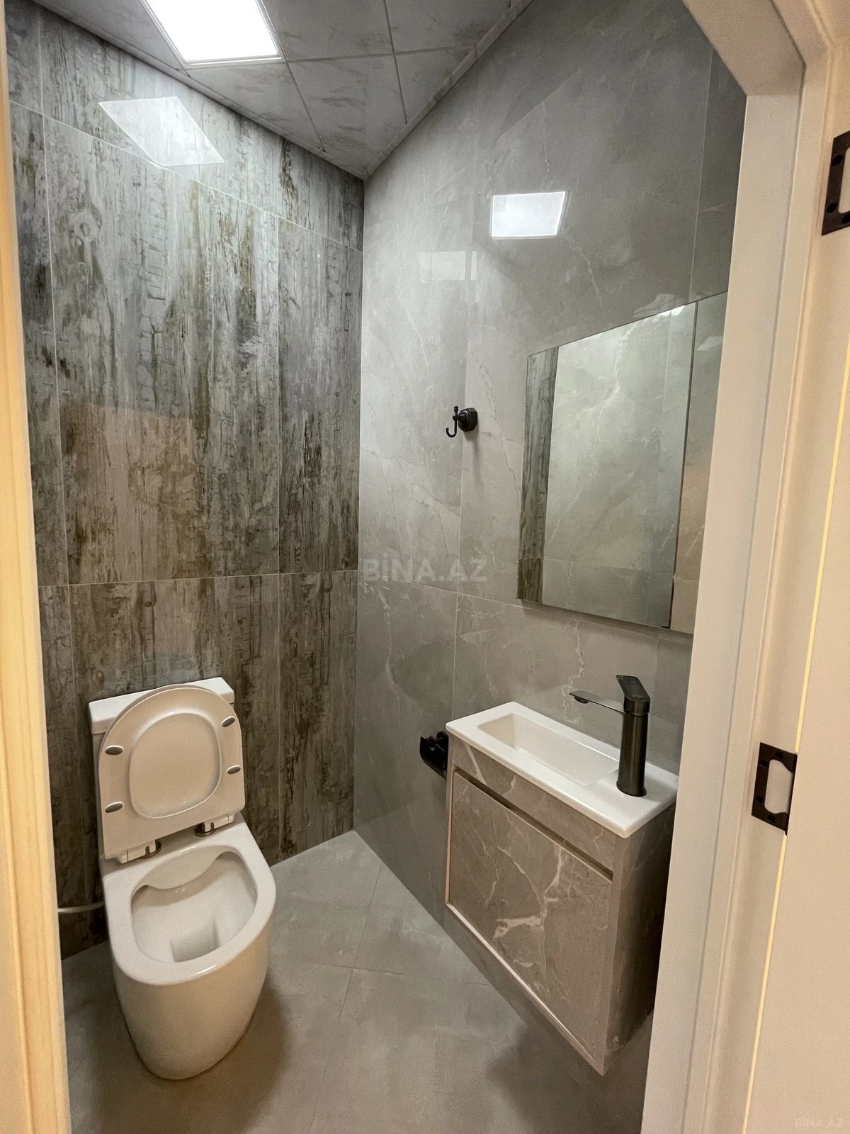 Satılır 2 otaqlı mənzil 90 m²