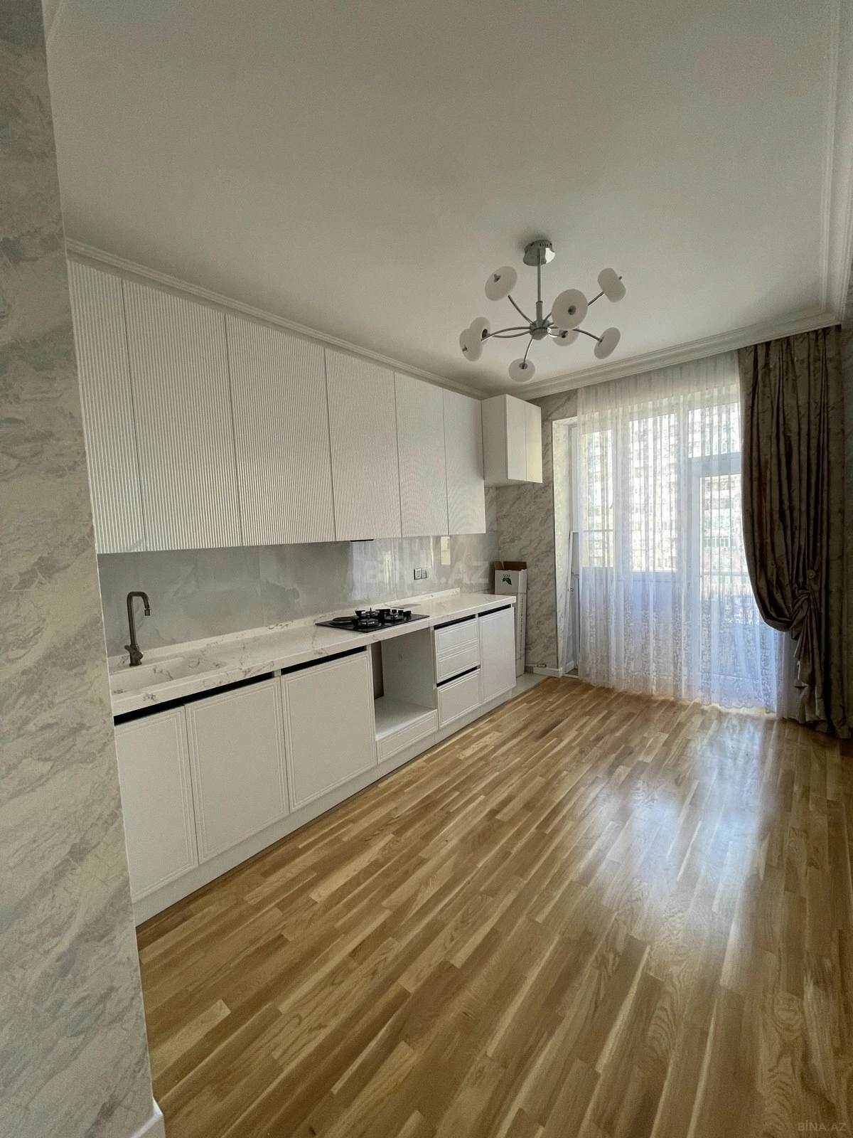 Satılır 2 otaqlı mənzil 90 m²