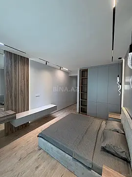 Satılır 4 otaqlı mənzil 142 m²