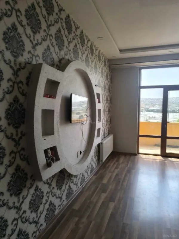 Kirayə verilir 2 otaqlı mənzil 75 m²