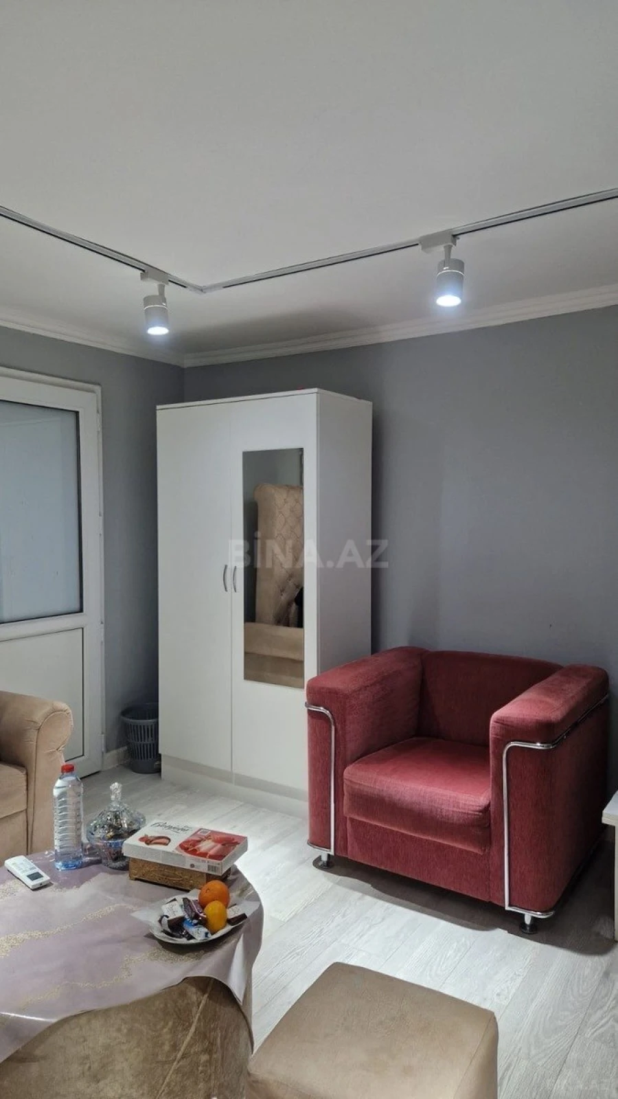 Kirayə verilir 2 otaqlı ofis 32 m²