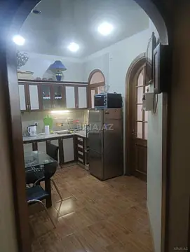 Kirayə verilir 2 otaqlı mənzil 60 m²