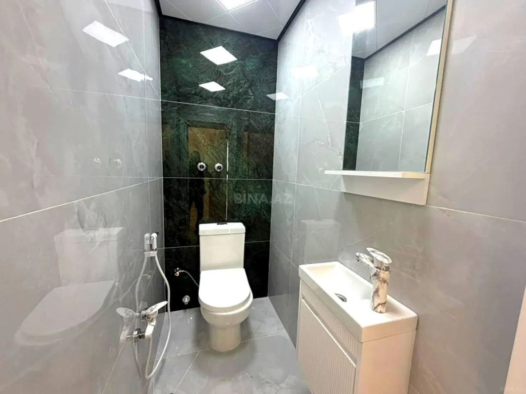 Satılır 4 otaqlı mənzil 134 m²