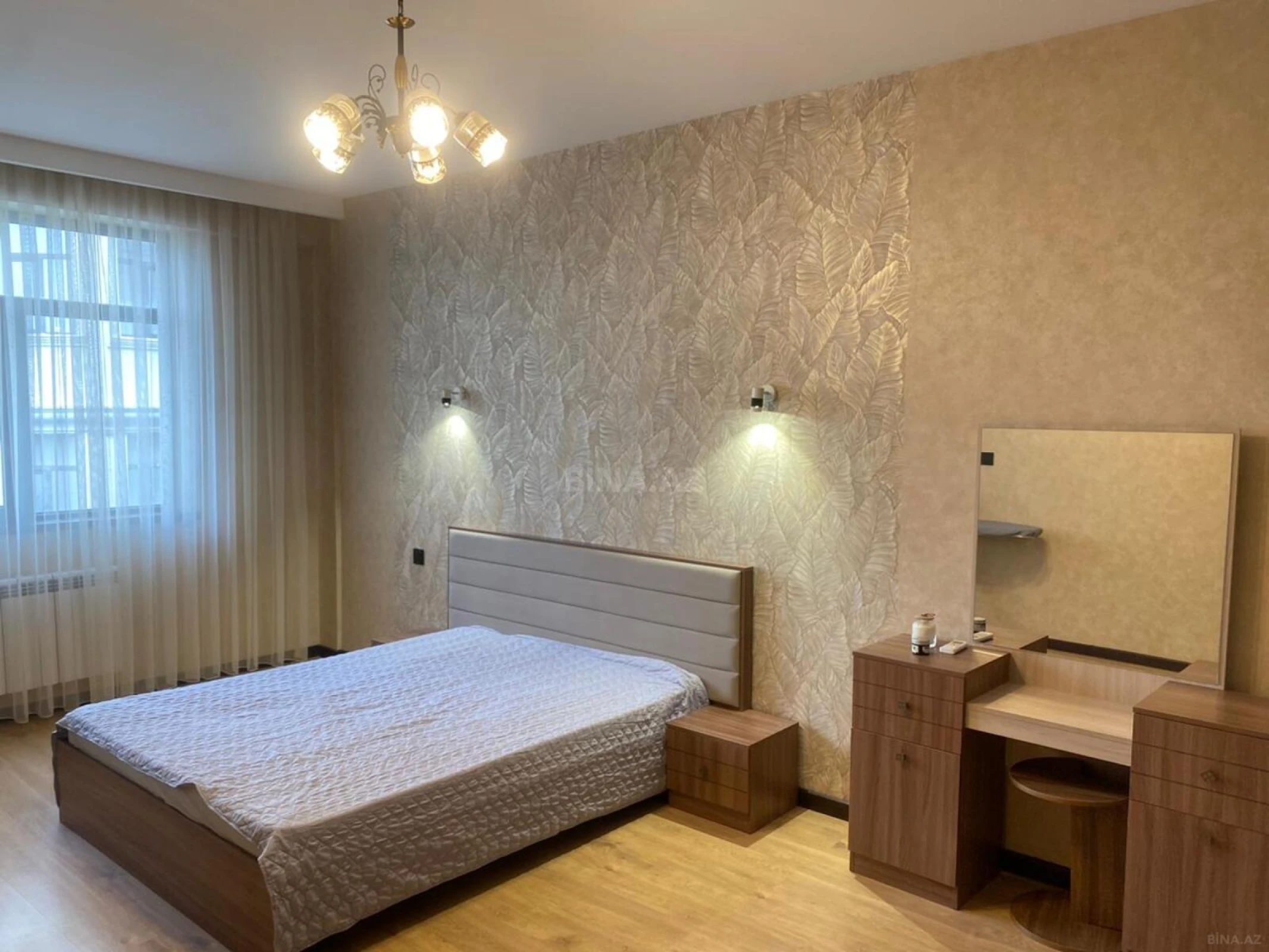 Kirayə verilir 3 otaqlı mənzil 110 m²