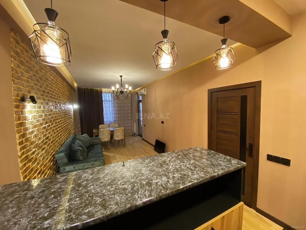 Kirayə verilir 3 otaqlı mənzil 110 m²