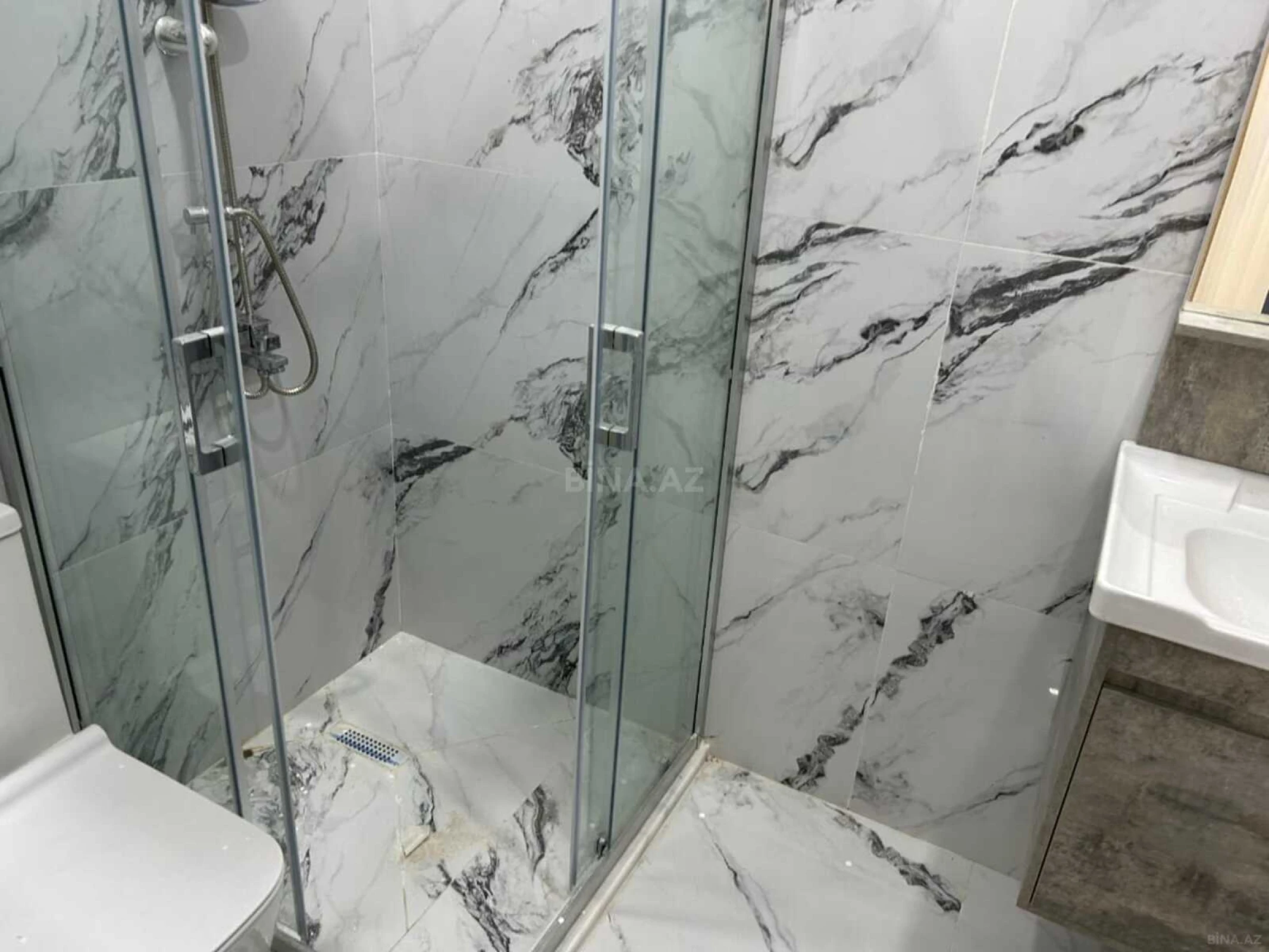 Satılır 3 otaqlı həyət evi 140 m²