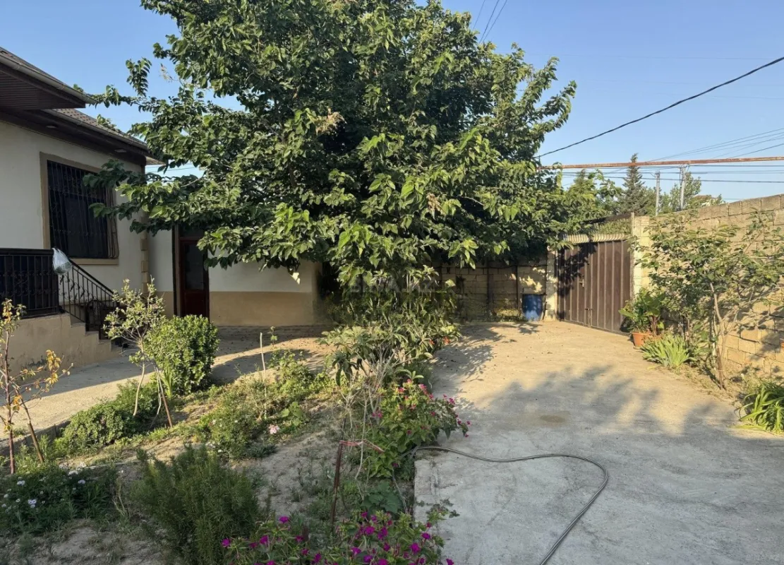 Satılır 4 otaqlı həyət evi 145 m²