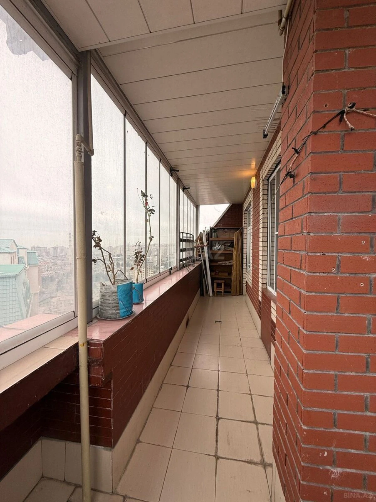 Satılır 3 otaqlı mənzil 97 m²