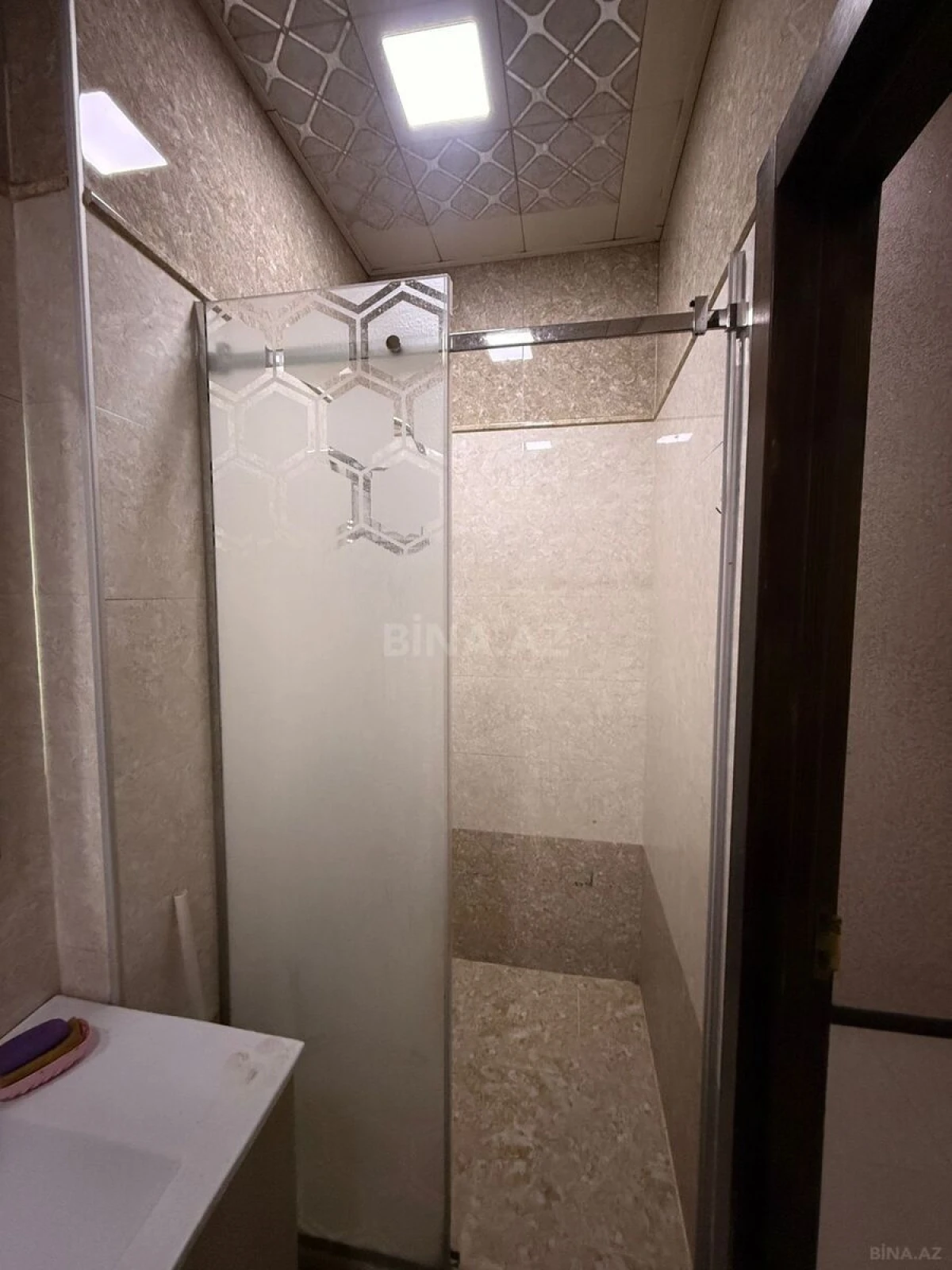 Satılır 3 otaqlı mənzil 97 m²