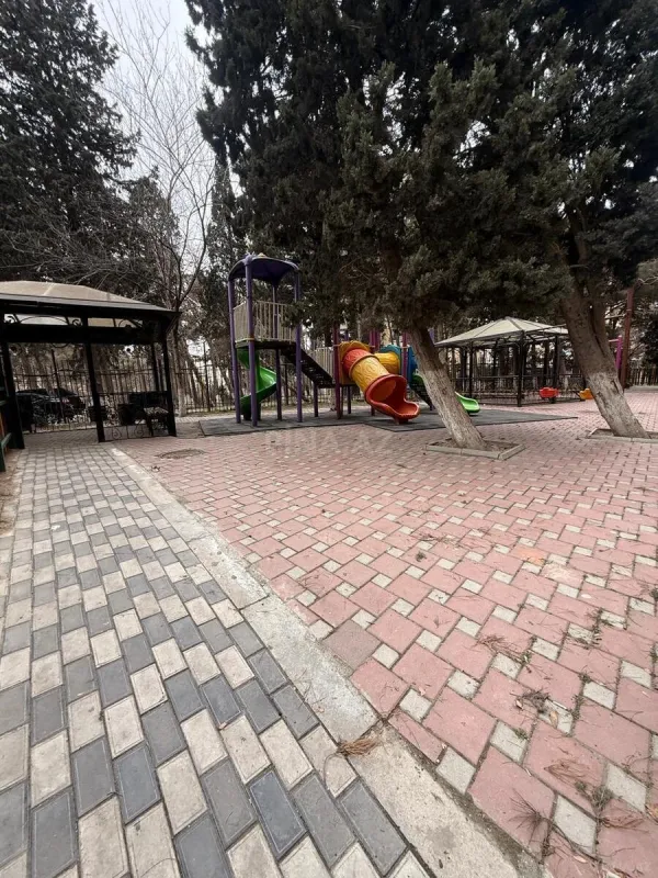 Satılır 3 otaqlı mənzil 97 m²