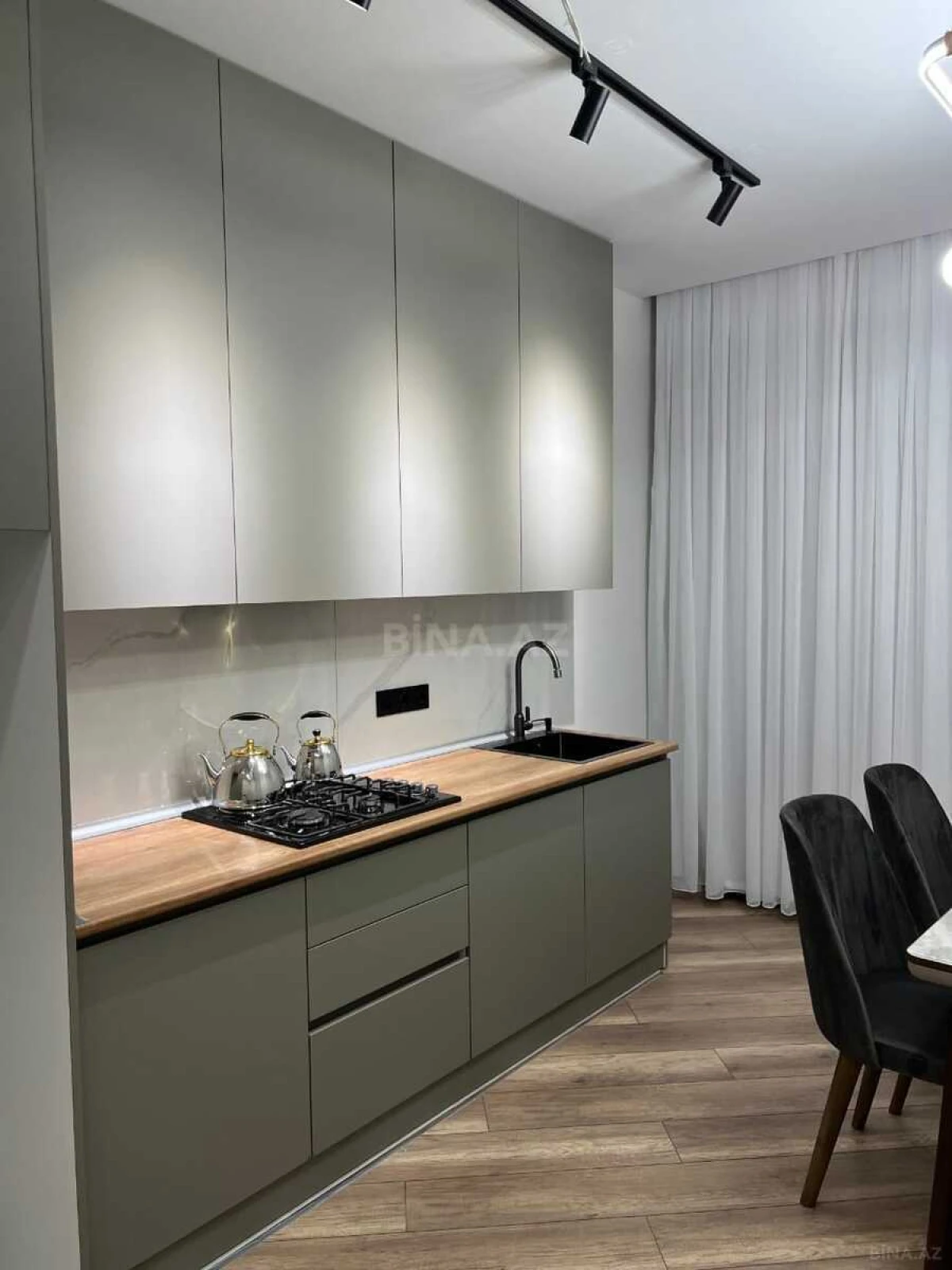 Kirayə verilir 2 otaqlı mənzil 60 m²