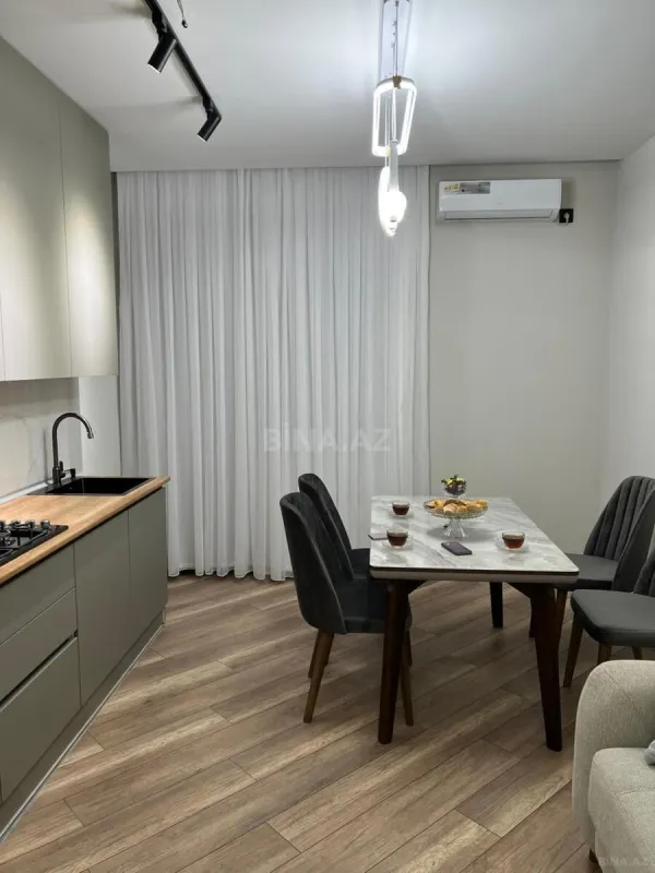 Kirayə verilir 2 otaqlı mənzil 60 m²