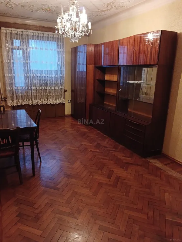Kirayə verilir 4 otaqlı mənzil 100 m²