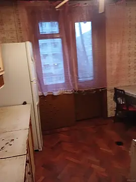 Kirayə verilir 4 otaqlı mənzil 100 m²