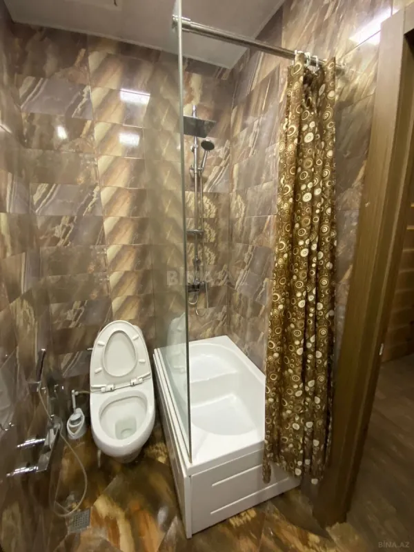 Kirayə verilir 3 otaqlı mənzil 140 m²