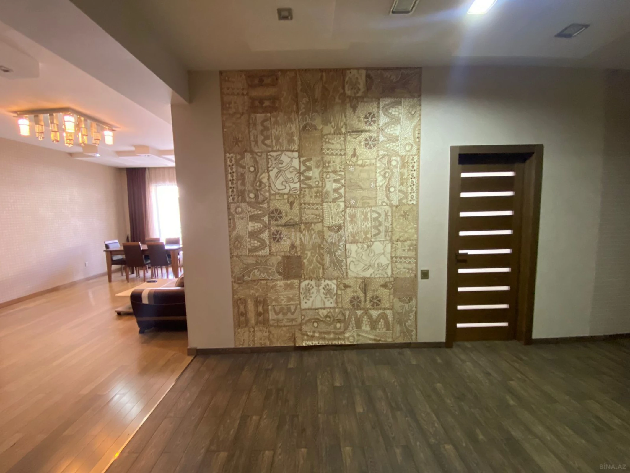 Kirayə verilir 3 otaqlı mənzil 140 m²