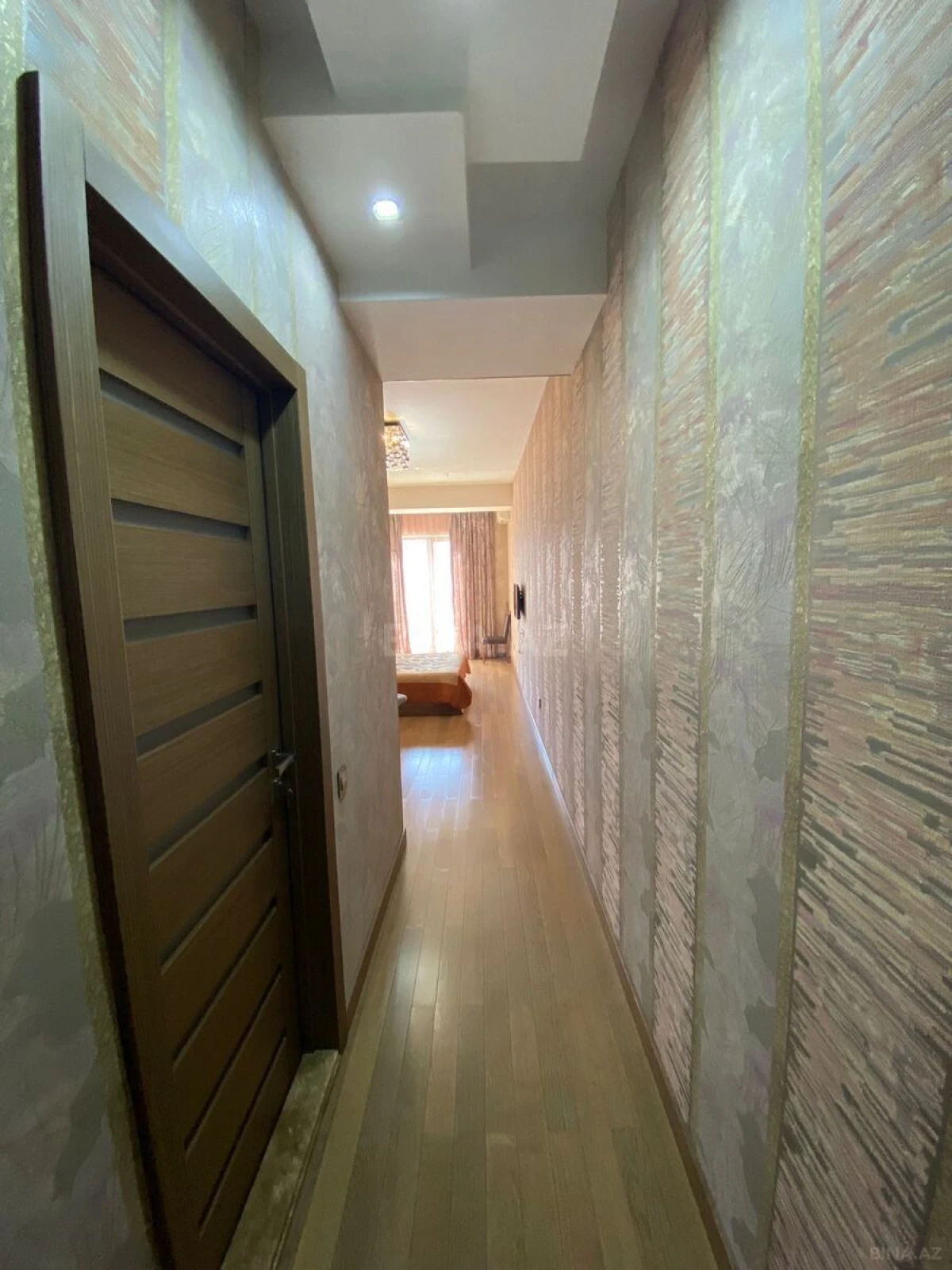 Kirayə verilir 3 otaqlı mənzil 140 m²